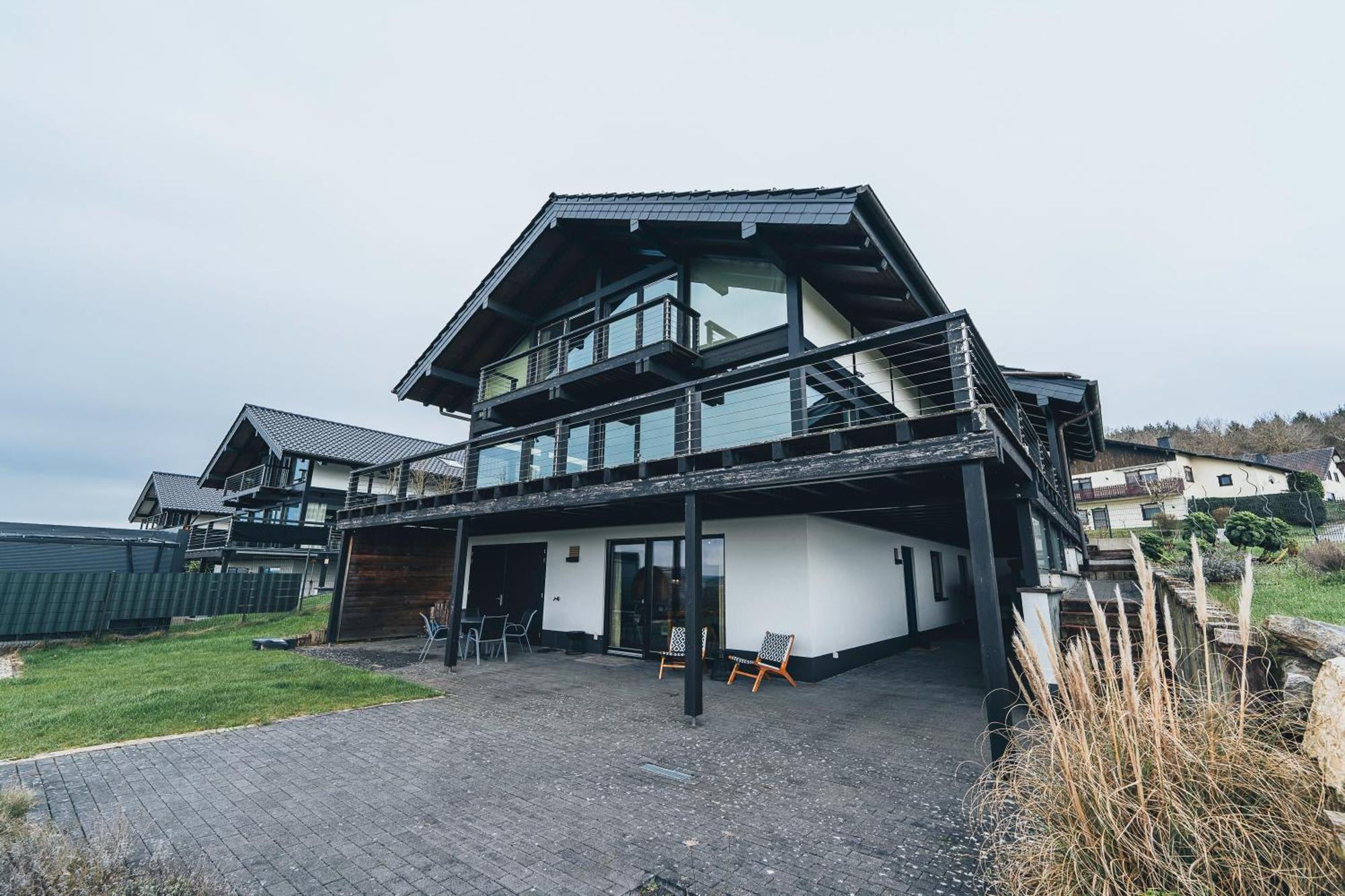 Hunsrueck Valley View Apartment With Cedar Sauna Bruschied Ngoại thất bức ảnh
